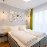 Quartier 7 App 04 דירה *